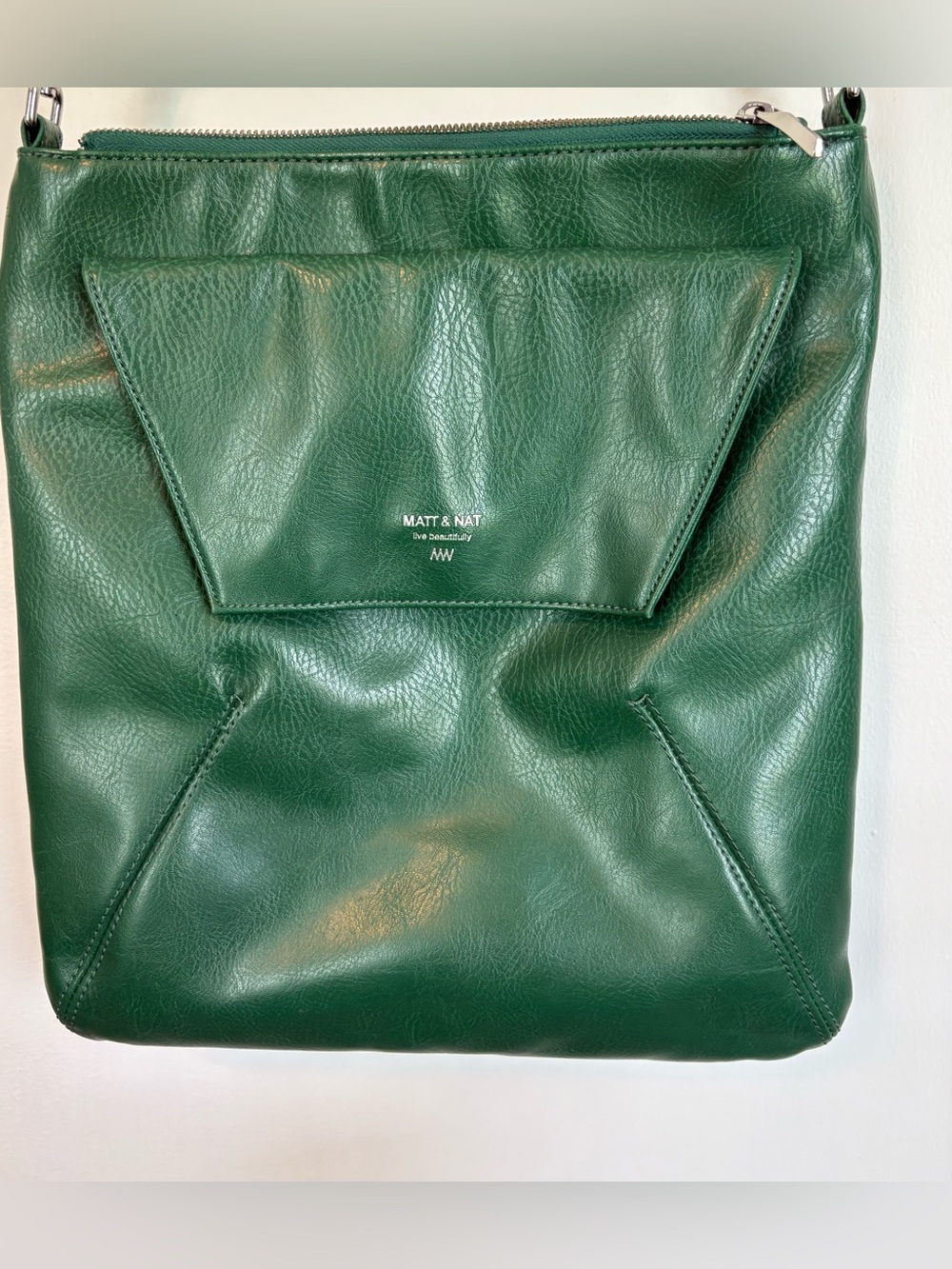 Matt & Nat Emerald Green Vegan Leather Messenger crossbody Bag
